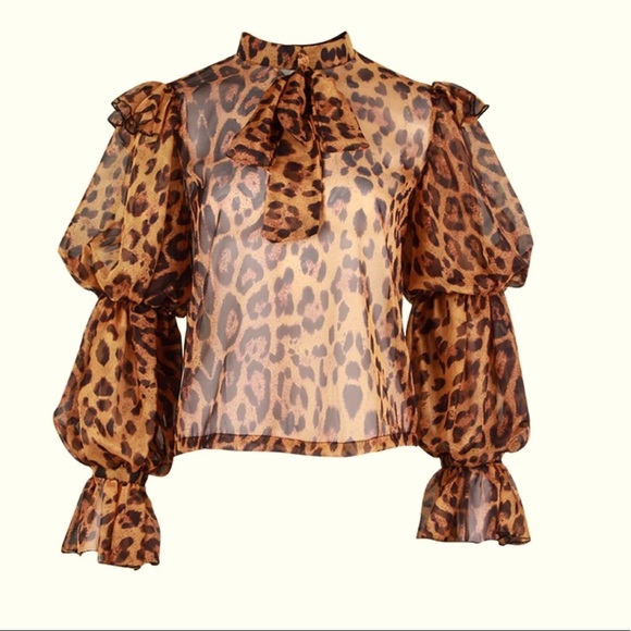 Tops - Animal print top